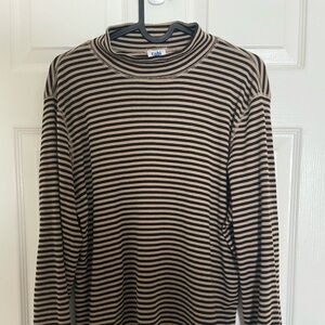 Striped turtleneck